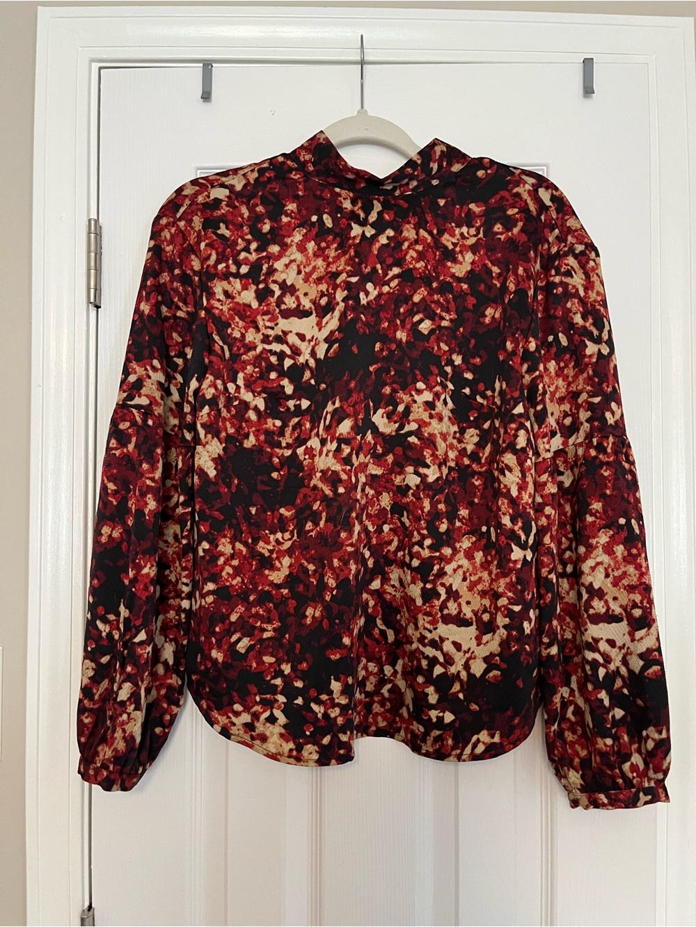 Red and Black Printed Long-Sleeve Women's Top